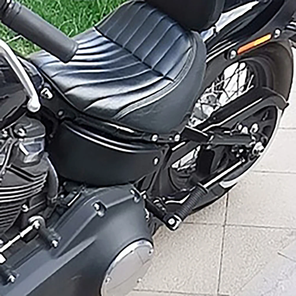 Footpegs Footrests Mount Brackets Foot Pegs for Harley Davidson Street Bob 2018 2019 2020 Motorcycle Rear Passenger