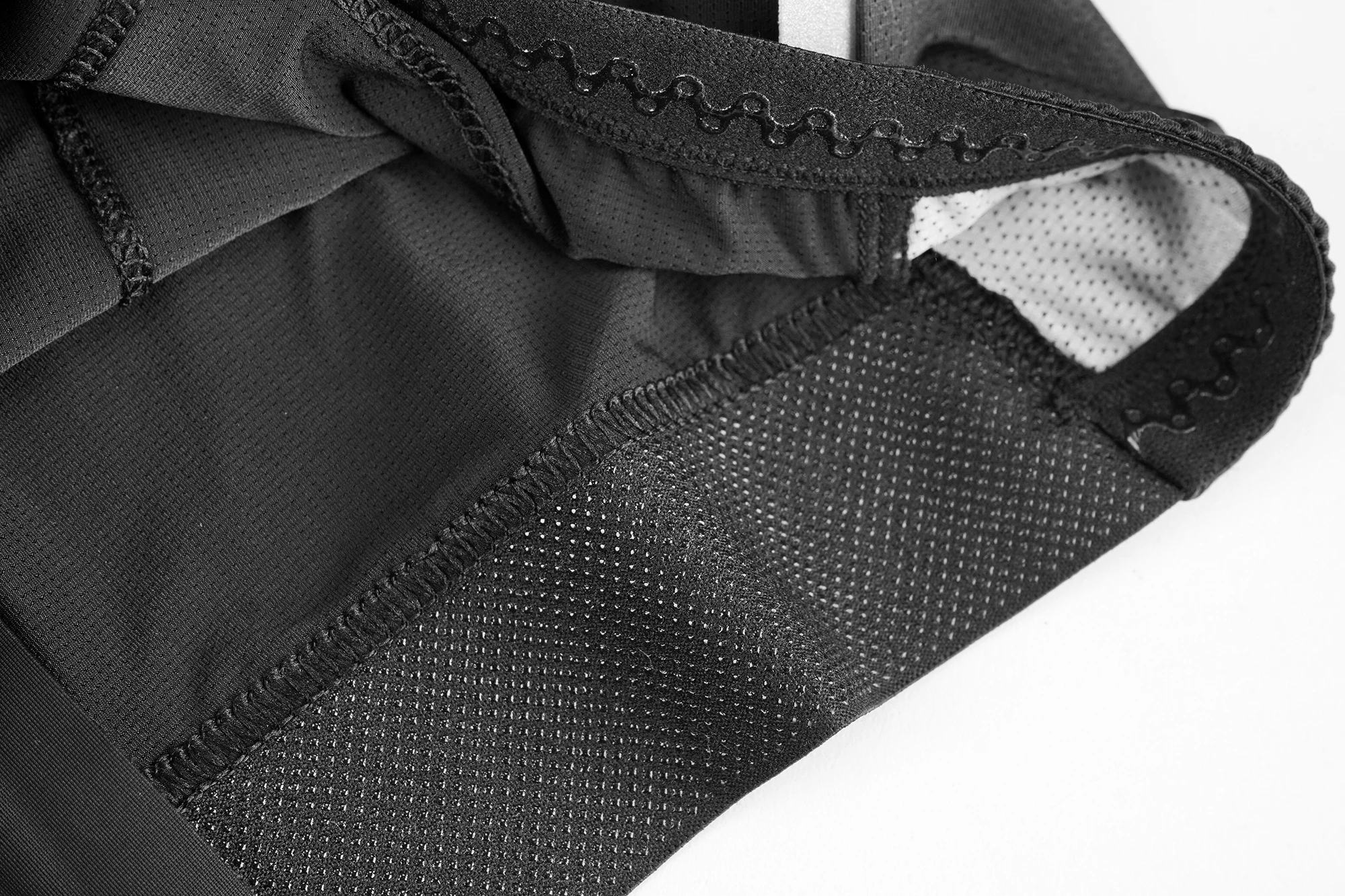 DAREVIE Cycling Jersey Man Cool Technology PRO Level Long Sleeve Man Cycling Maillot Anti UV Double Non Slip Men's Cycling Shirt