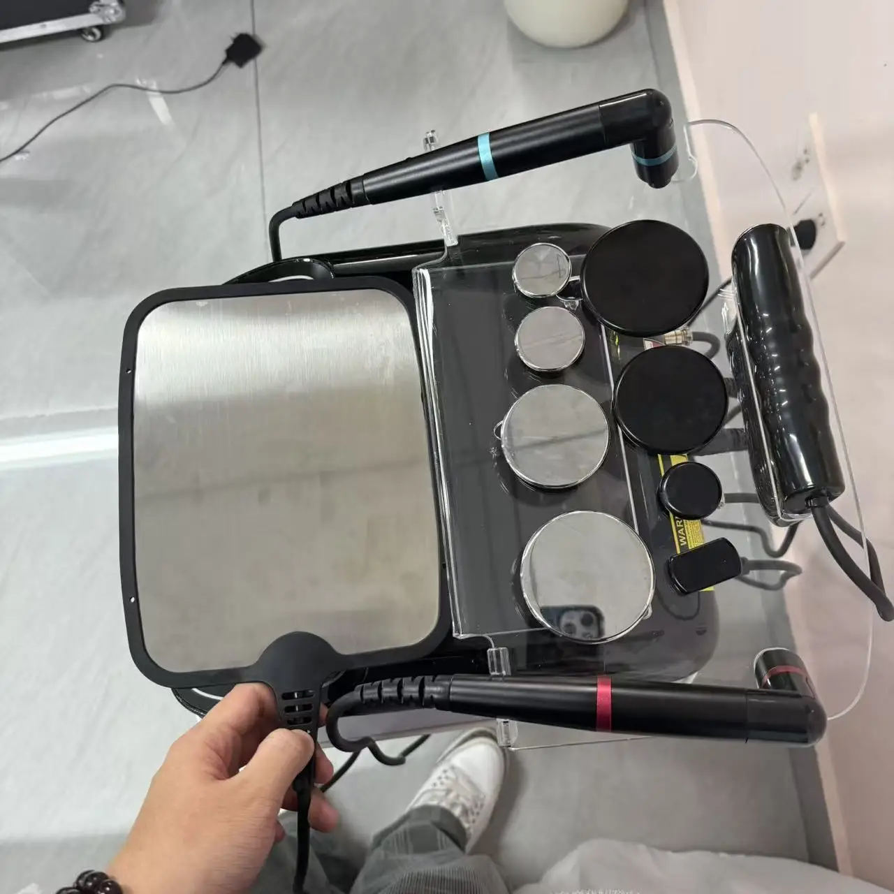 The Most Popular 448KHZ Tecar Therapy Machine Slimming Pain Relief SPA Beauty Skin Rejuvenation Diathermy Equipment