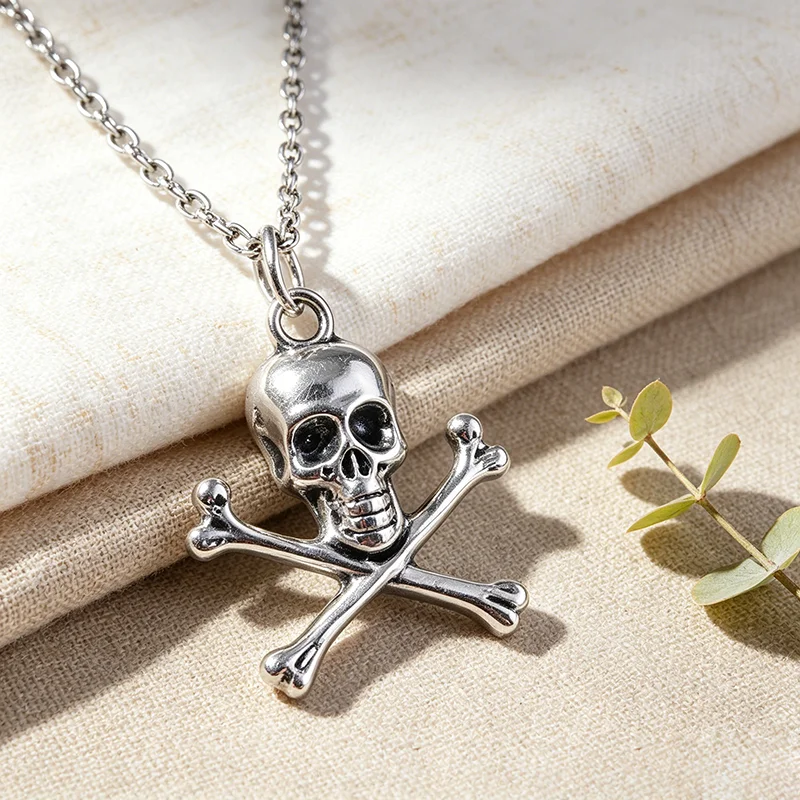Skull Pendant Necklace for Women Men Vintage Chain Grunge Jewelry Goth Gothic Accessories Choker Y2k Aesthetic Fairy Star