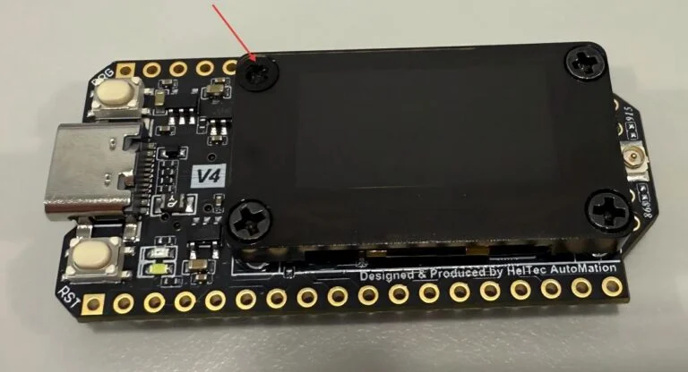 Heltec V4 LoRa 32 with Classic Case ESP32-S3 28dBm High Power Meshtastic Meshcore Node 868MHz 915MHz SX1262 Starter Kit