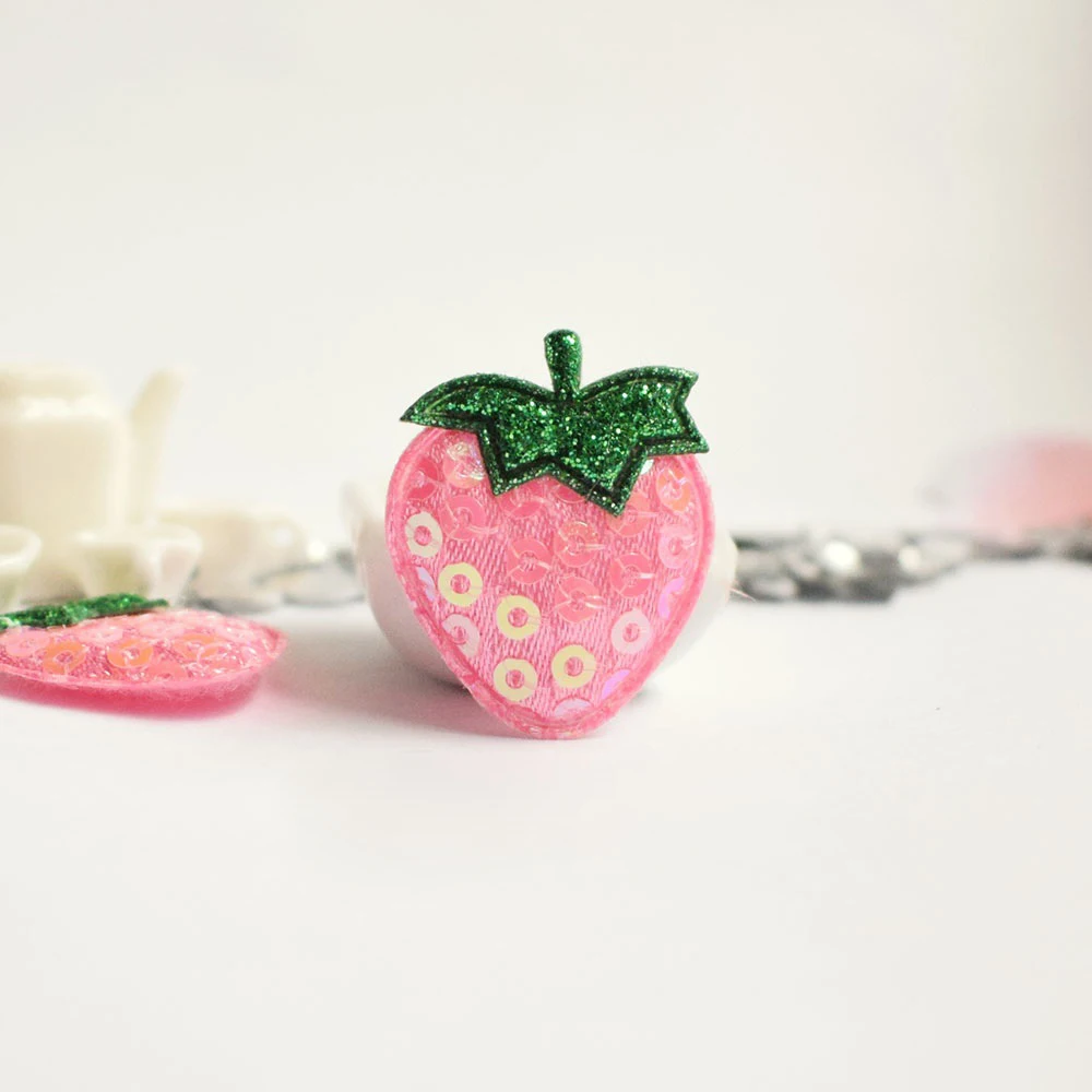 20Pcs Sequined Strawberry Embroidery Patch Sewing Appliqued Sew on Clothes Motif Badge DIY Repair