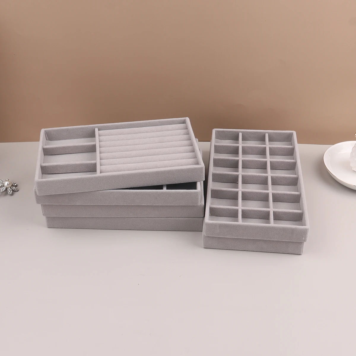 Velvet Jewelry Display Stackable Exquisite Jewellery Holder Portable Ring Earrings Necklace Organizer Box Organizator De Boys