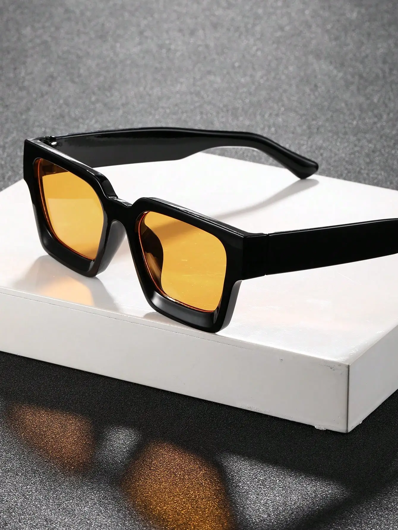 1/2 PC S Classic Fashion Square Plastic Frame Women Sunglasses For Men Daily Life Shades Eyewear Accessories.