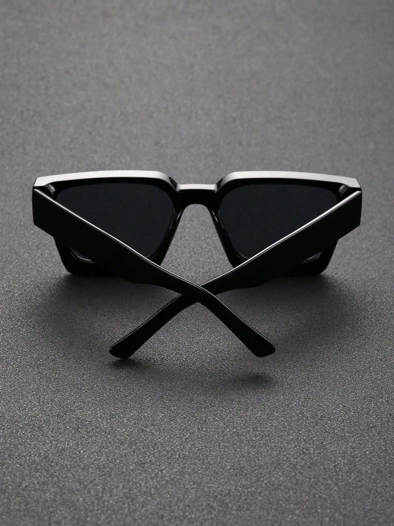1/2 PC S Classic Fashion Square Plastic Frame Women Sunglasses For Men Daily Life Shades Eyewear Accessories.