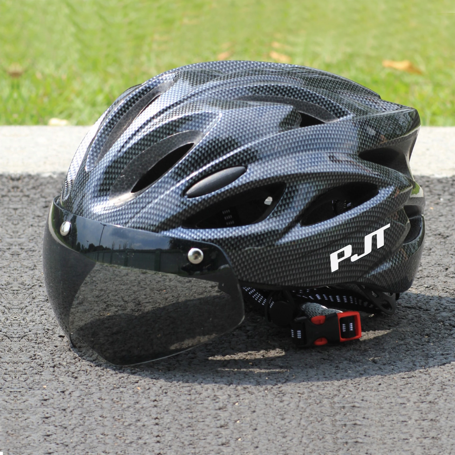 PJT Ultra-Light Magnetic Goggles Bicycle Helmet Lightweight PC Shell & EPS Foam Construction Cycling Helmet MTB Bike Helmet
