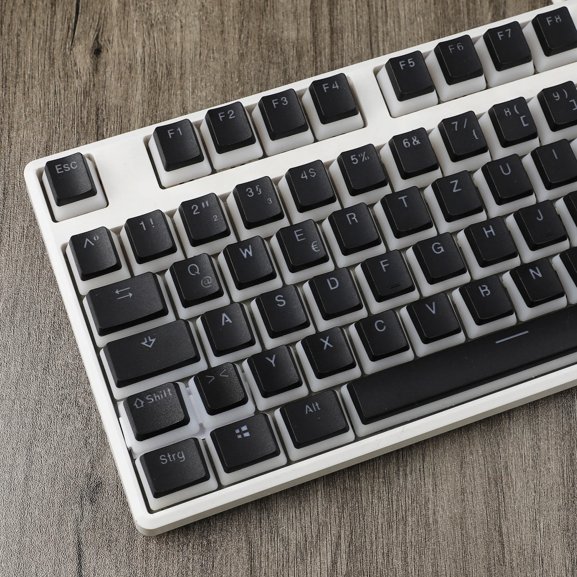 YMDK Pudding German ISO QWERTZ Double Shot PBT Shine Through OEM Profile Keycap Set Suitable For MX Switches Mechanical Keyboard