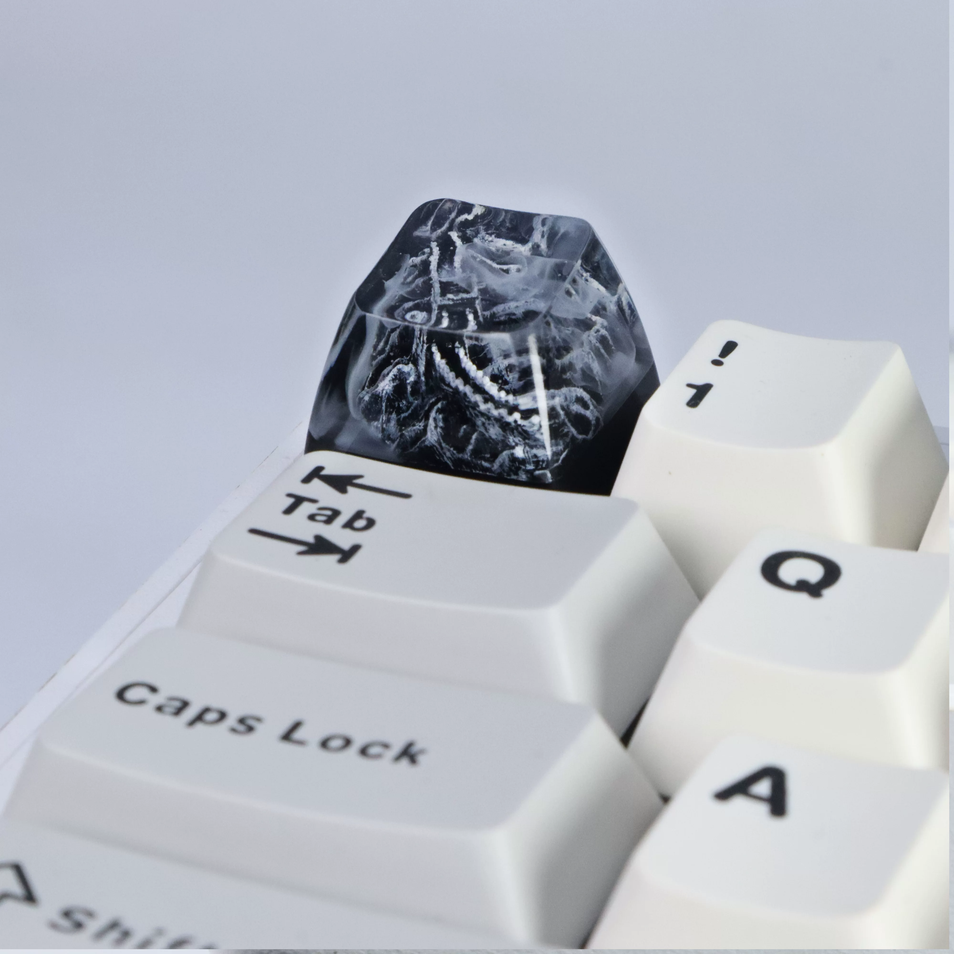 Mechanical Keyboard DIY Resin Drip Glue Snow Mountain Keycap Cross Shaft Custom ESC Gift List Fuji Mountain Transparent Keycap
