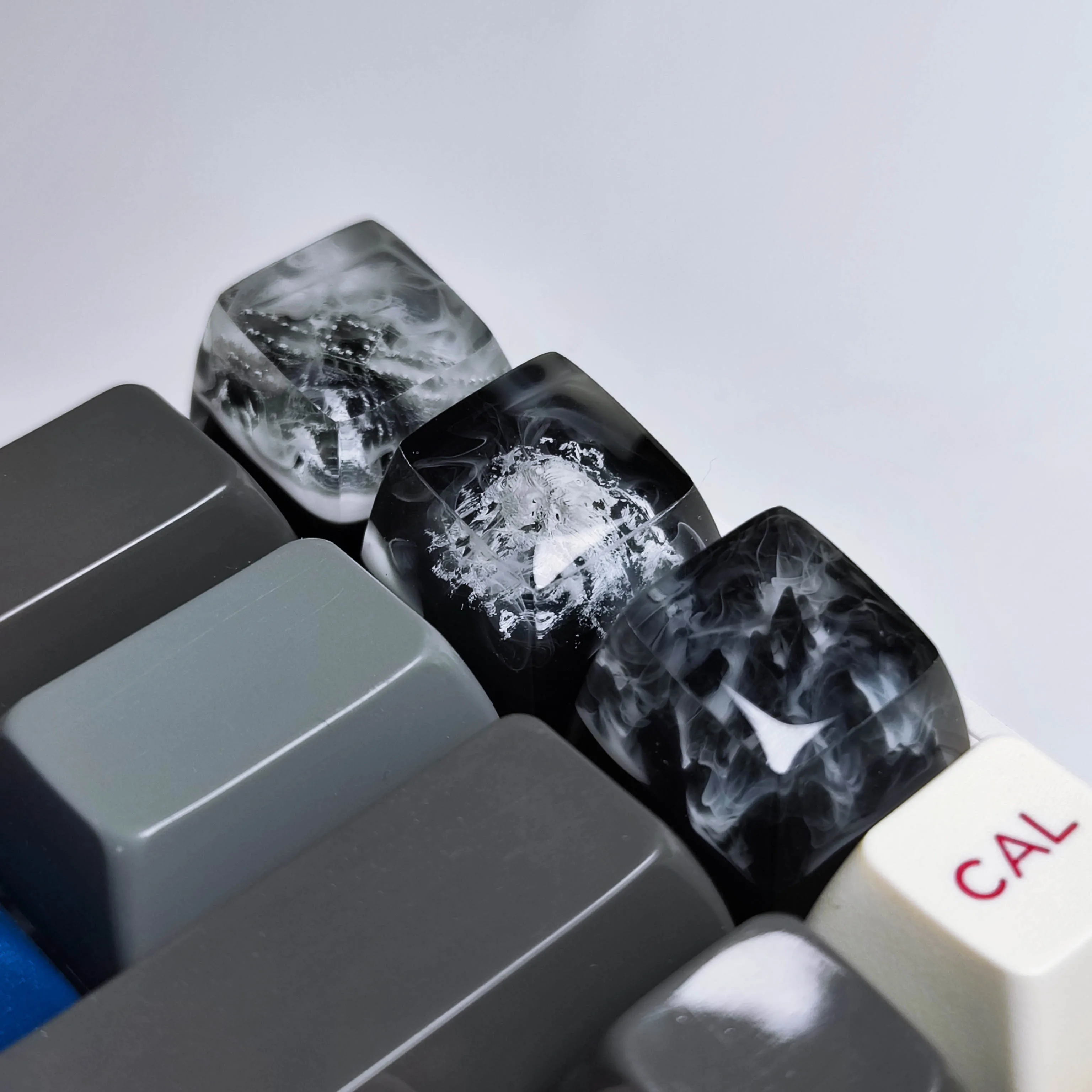 Mechanical Keyboard DIY Resin Drip Glue Snow Mountain Keycap Cross Shaft Custom ESC Gift List Fuji Mountain Transparent Keycap