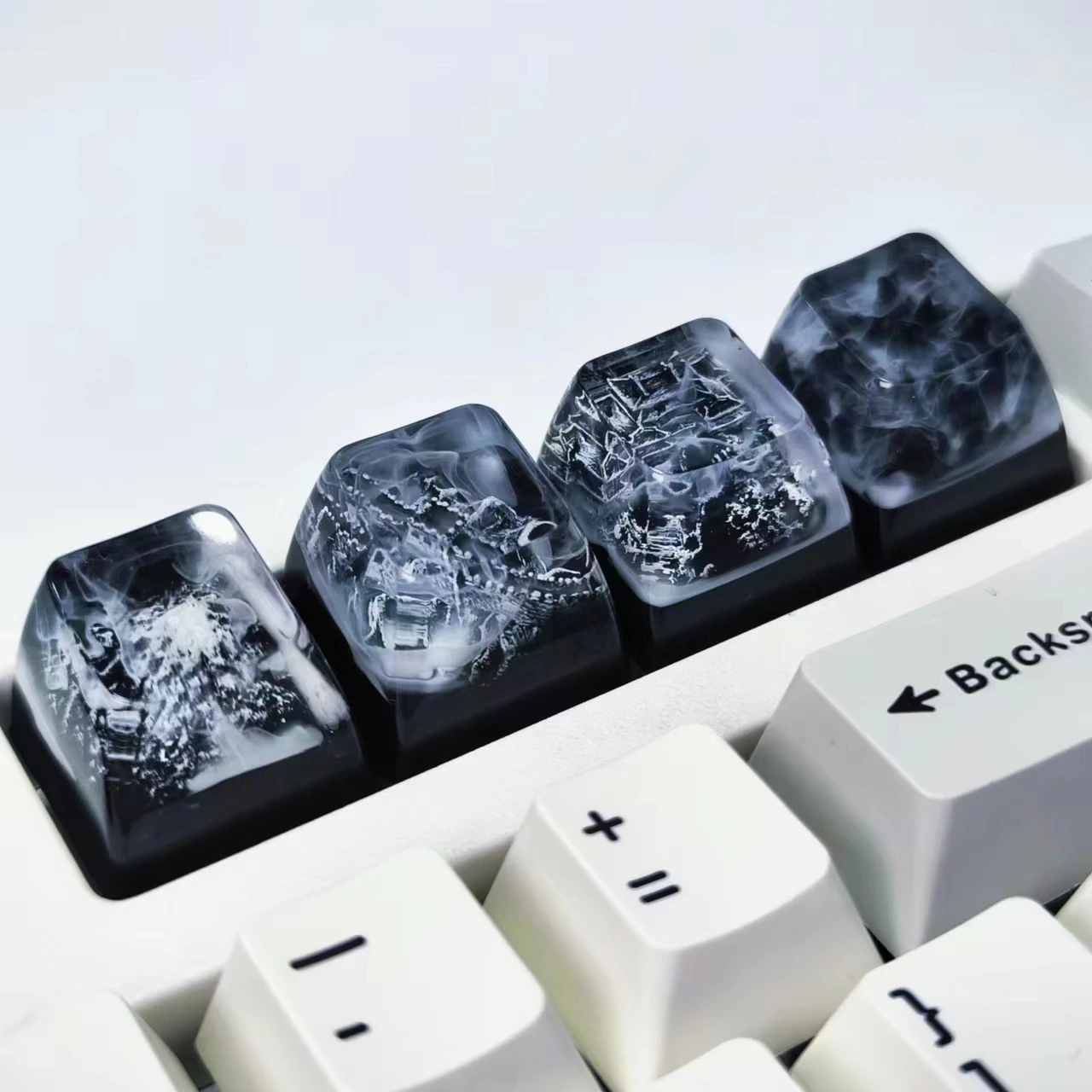 Mechanical Keyboard DIY Resin Drip Glue Snow Mountain Keycap Cross Shaft Custom ESC Gift List Fuji Mountain Transparent Keycap