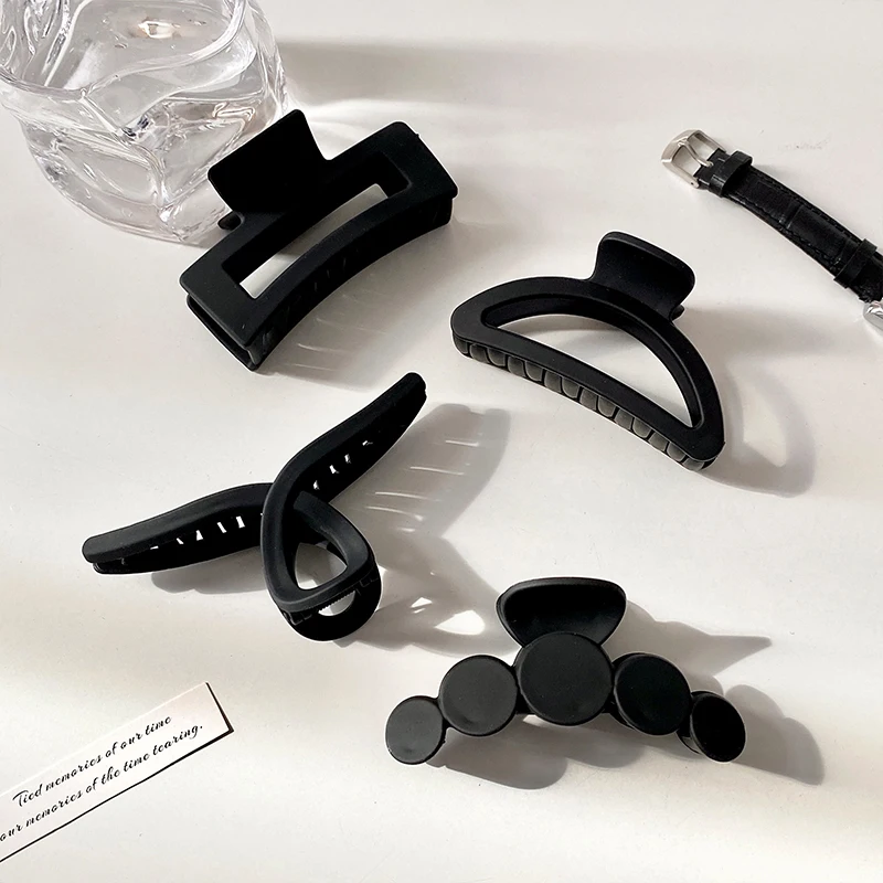 Women Elegant Black Geometric Plastic Hair Claw Lady Sweet Long Hair Holder Toothed Hair Clips Hairpins Fashion Hair Accessories