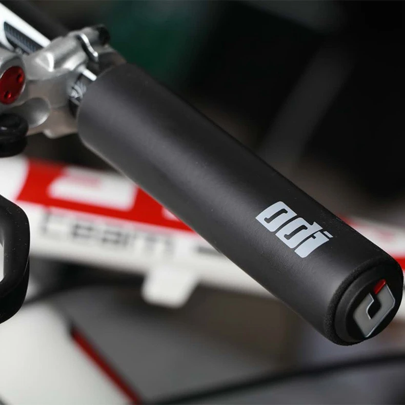 ODI MTB Handlebar Grips Mountain Bicycle Folding Bike Cover Ultralight Anti Slip Silica Gel Foaming Including Plug Bicycle Parts