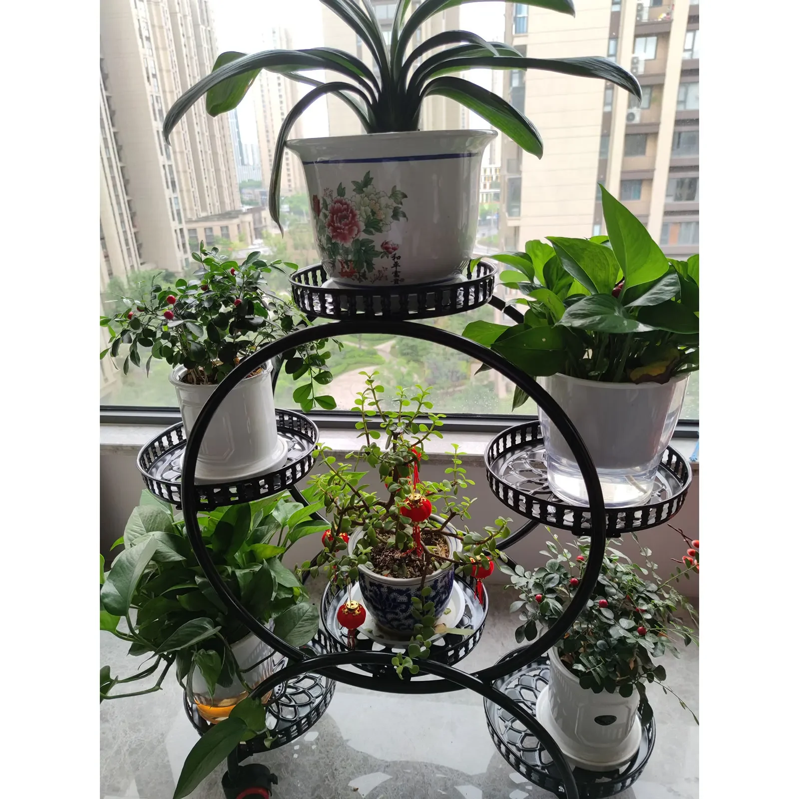 Metal Plant Stands 6 Pots Plants Flower Stand for Patio Garden Living Room Corner Balcony Bedroom Black / White