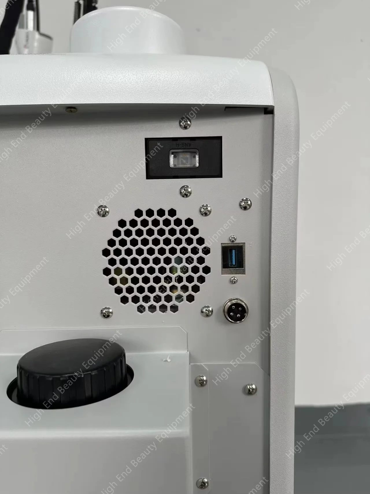Painless professional hair removal machine 808NM Alexandrite Emerald