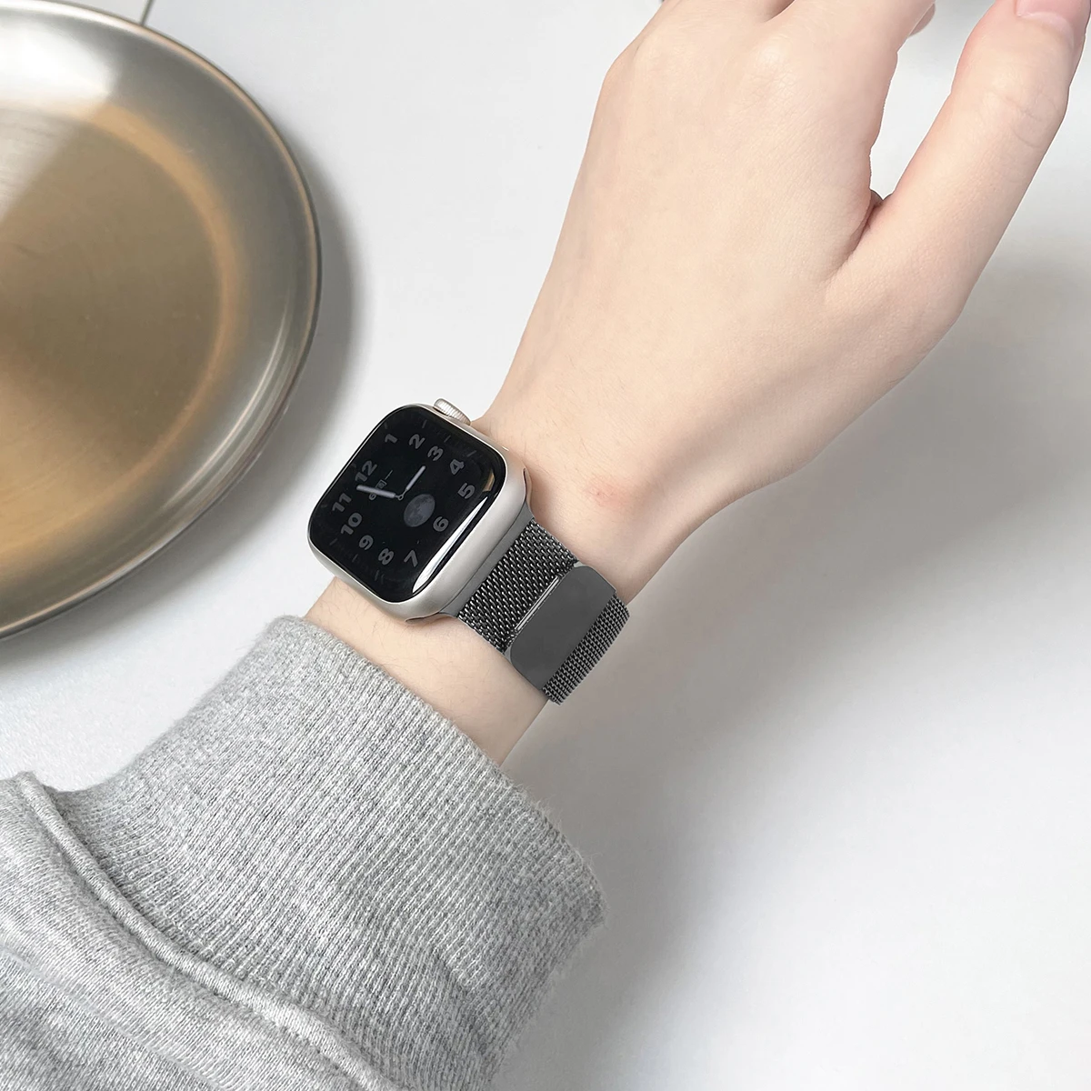 Milanese Loop Strap For Apple Watch Band 46mm 44mm 45mm 40mm 42mm 41mm Correa Bracelet iWatch Series 11 10 9 8 SE 7 6 Ultra 3 2