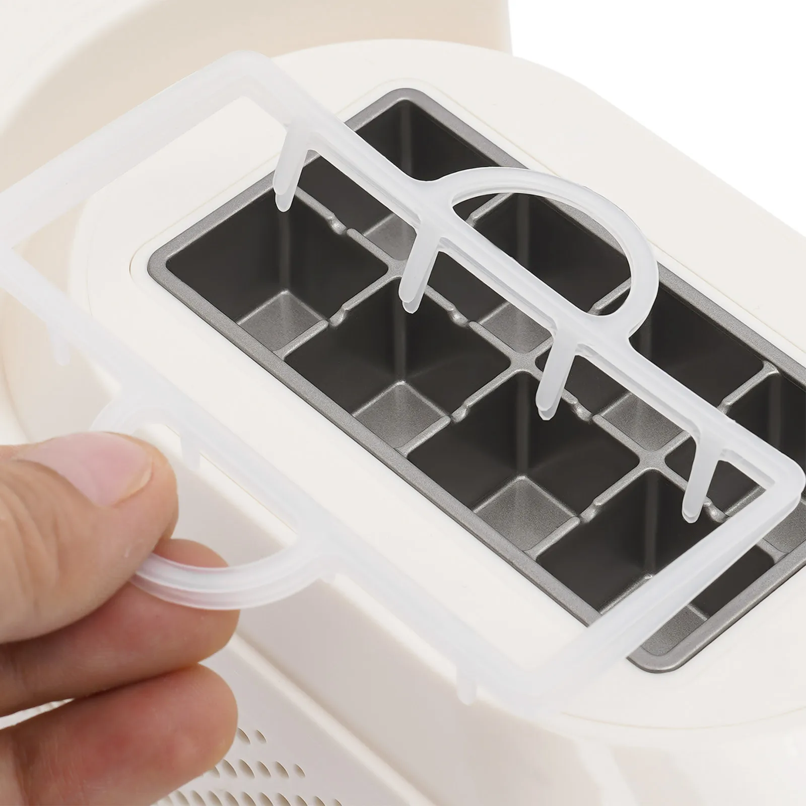 120W Mini Countertop Ice Maker, Compact Ice Machine for Home/Car/Travel White/Purple