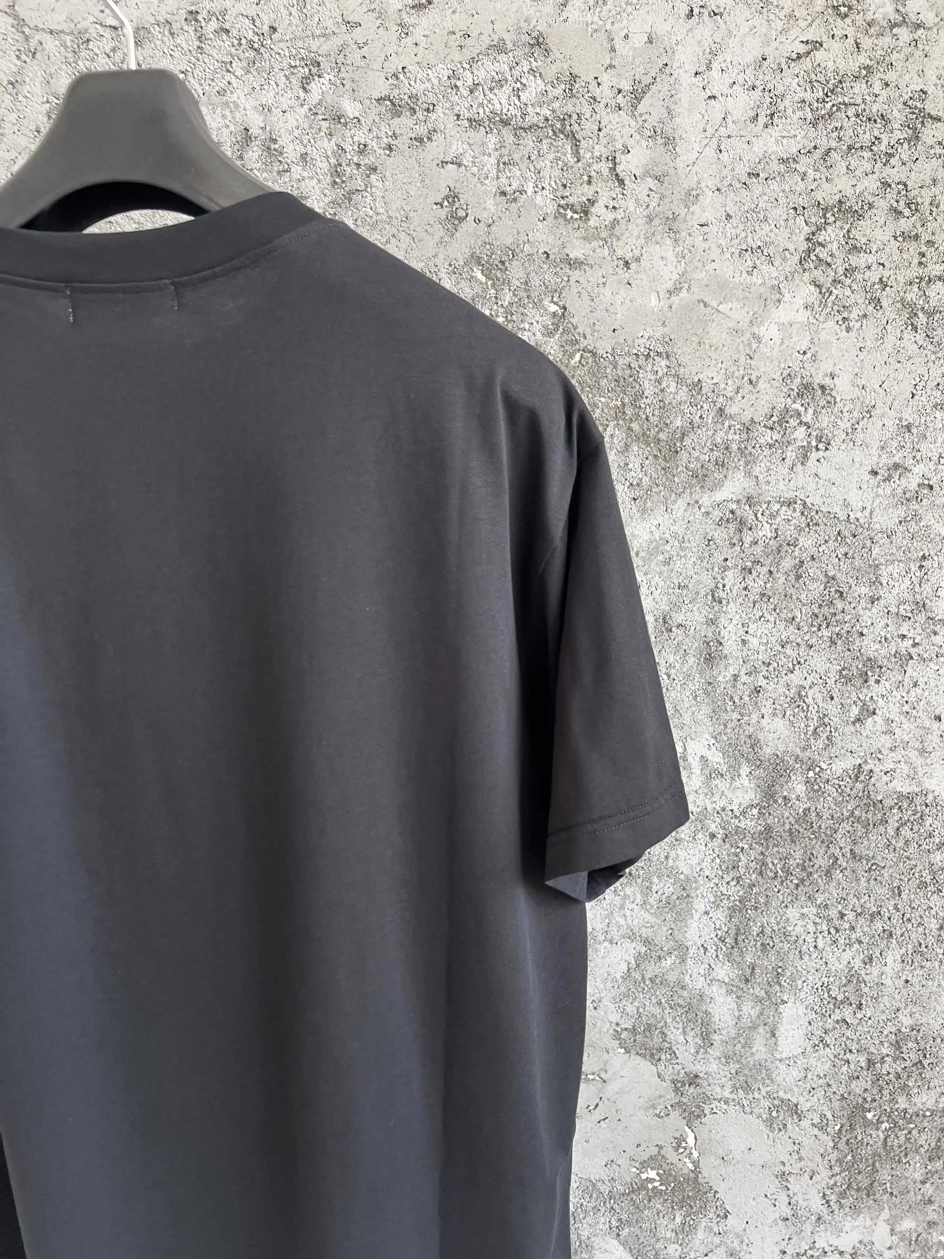 Fashionable printed pure cotton black dictionary, trendy, casual, loose and personalized pullover with a round neck