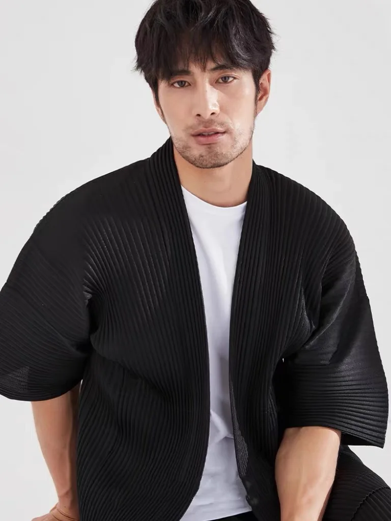 Miyake Pleated Jacket Men's Cardigan Japanese 2025 Spring and Summer New Pleated Men's Loose Big Yards Jacket Hundred Loose Tops