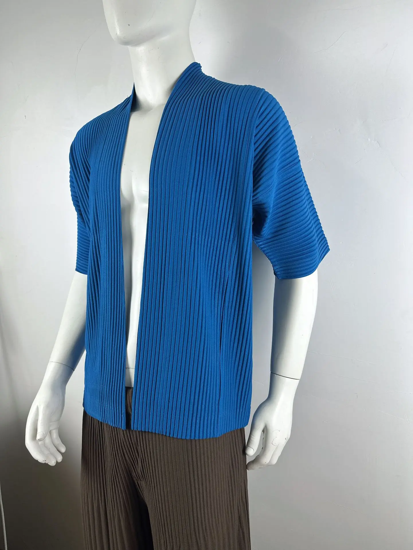 Miyake Pleated Jacket Men's Cardigan Japanese 2025 Spring and Summer New Pleated Men's Loose Big Yards Jacket Hundred Loose Tops