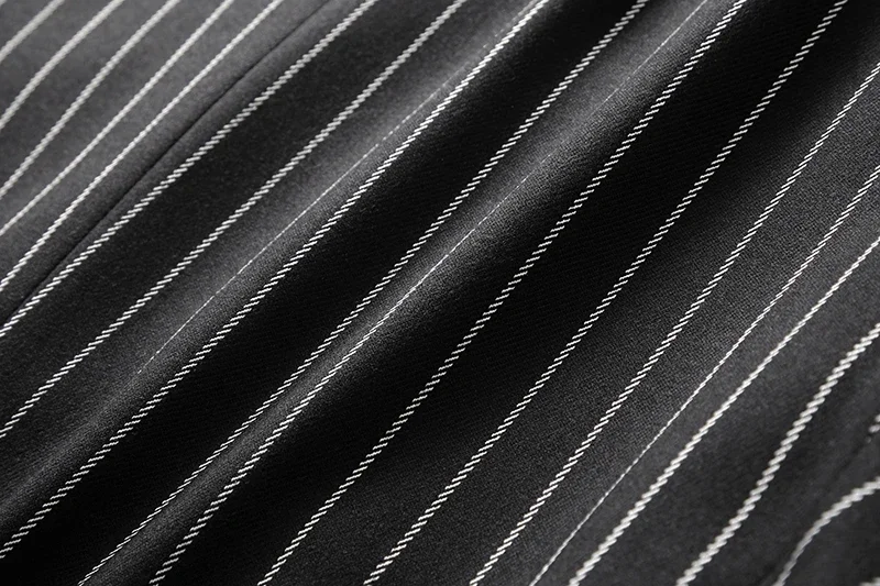 Fashion Men Double Breasted Striped Suit 2 Piece Black / Wine Red Homme Business Social Wedding Party Blazers and Trousers