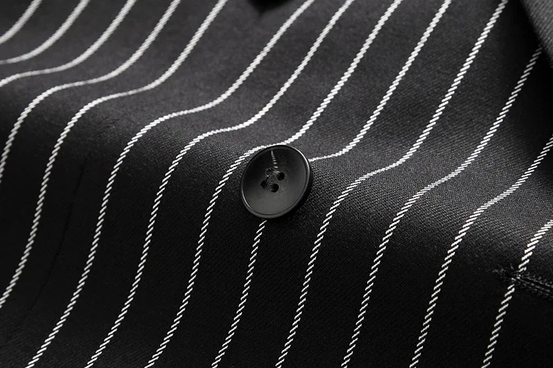 Fashion Men Double Breasted Striped Suit 2 Piece Black / Wine Red Homme Business Social Wedding Party Blazers and Trousers