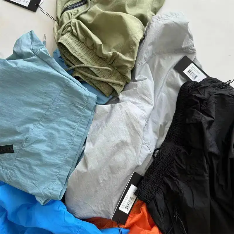 New Quick Dry Dust Grey Nylon Men Elastic Waist Drawstring Casual Cargo Shorts With Side Zipper Pockets