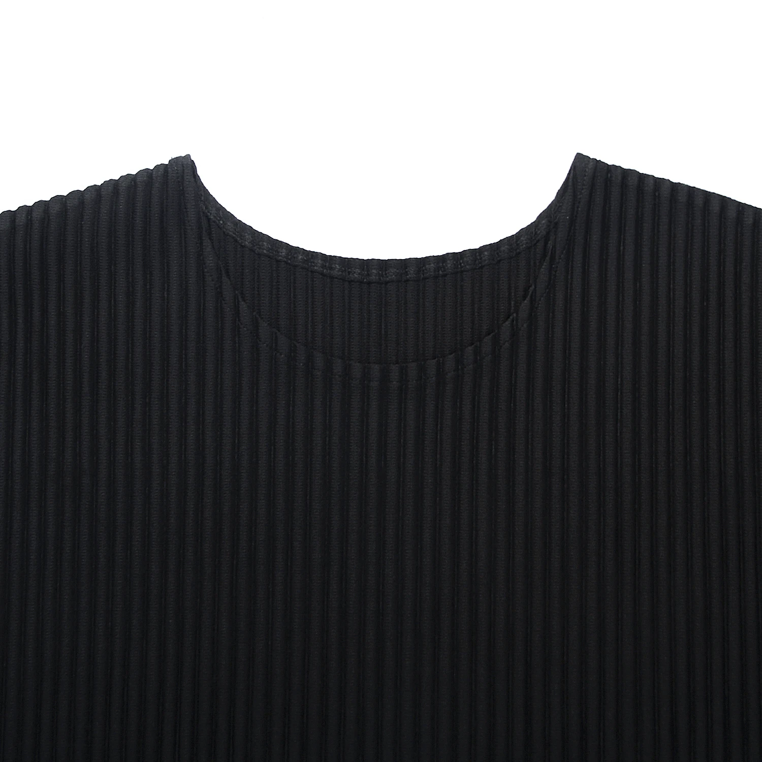 Miyake Shirt Thin Breathable Short Sleeve Round Neck T Shirt Summer Solid Sports Top Miyake Pleated Men