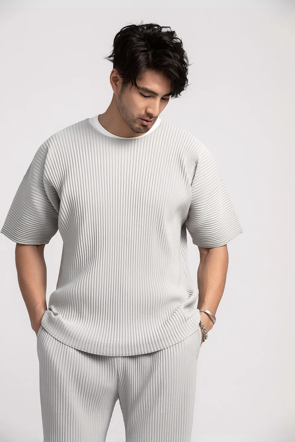 Miyake Shirt Thin Breathable Short Sleeve Round Neck T Shirt Summer Solid Sports Top Miyake Pleated Men