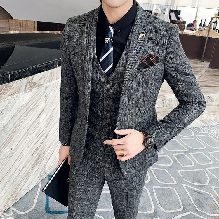 High-quality Men's Fashionable Wedding, Cool and Casual Korean-style Business British-style Suit Set of Three Pieces