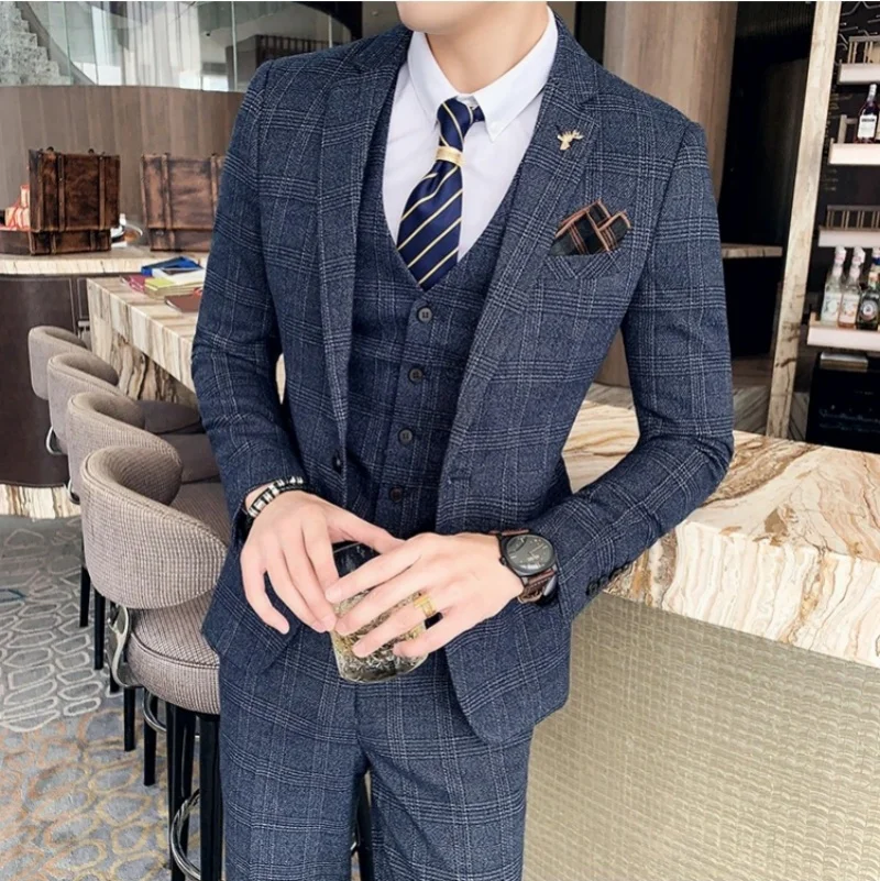 High-quality Men's Fashionable Wedding, Cool and Casual Korean-style Business British-style Suit Set of Three Pieces