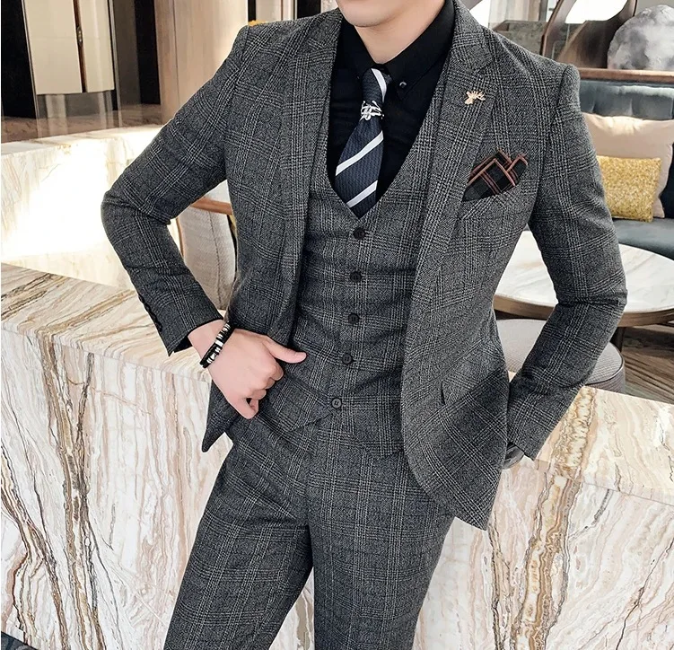 High-quality Men's Fashionable Wedding, Cool and Casual Korean-style Business British-style Suit Set of Three Pieces