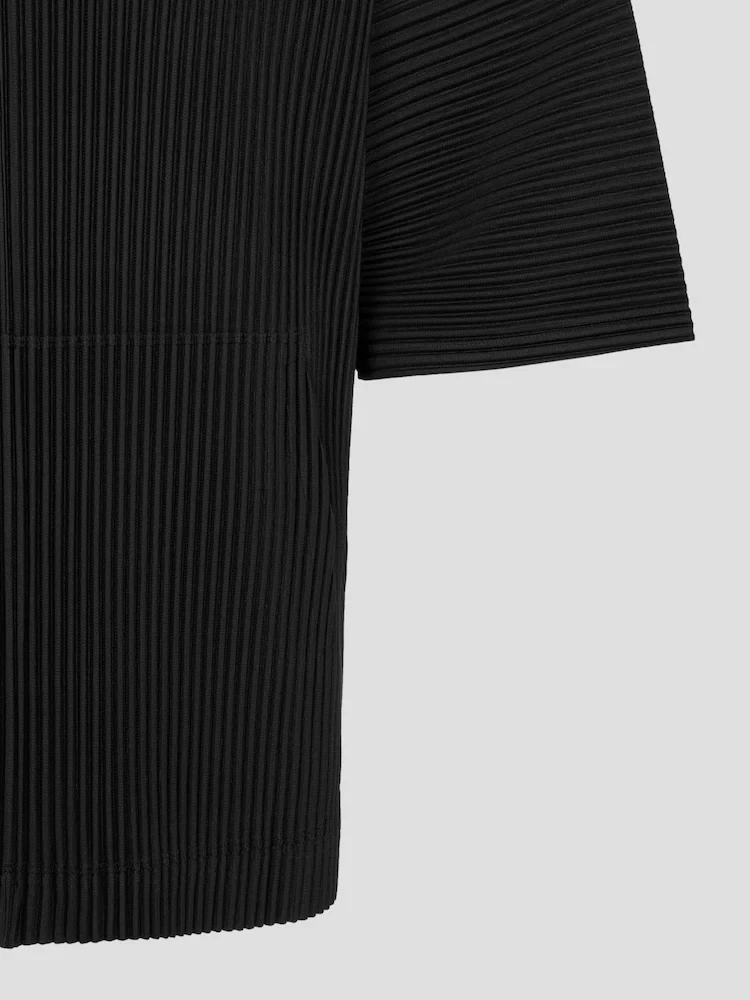 Miyake Pleated Men Black Sweatshirt Three Quarter Sleeve Hoodie With Big Pockets Breathable Loose Drawstring Casual Top