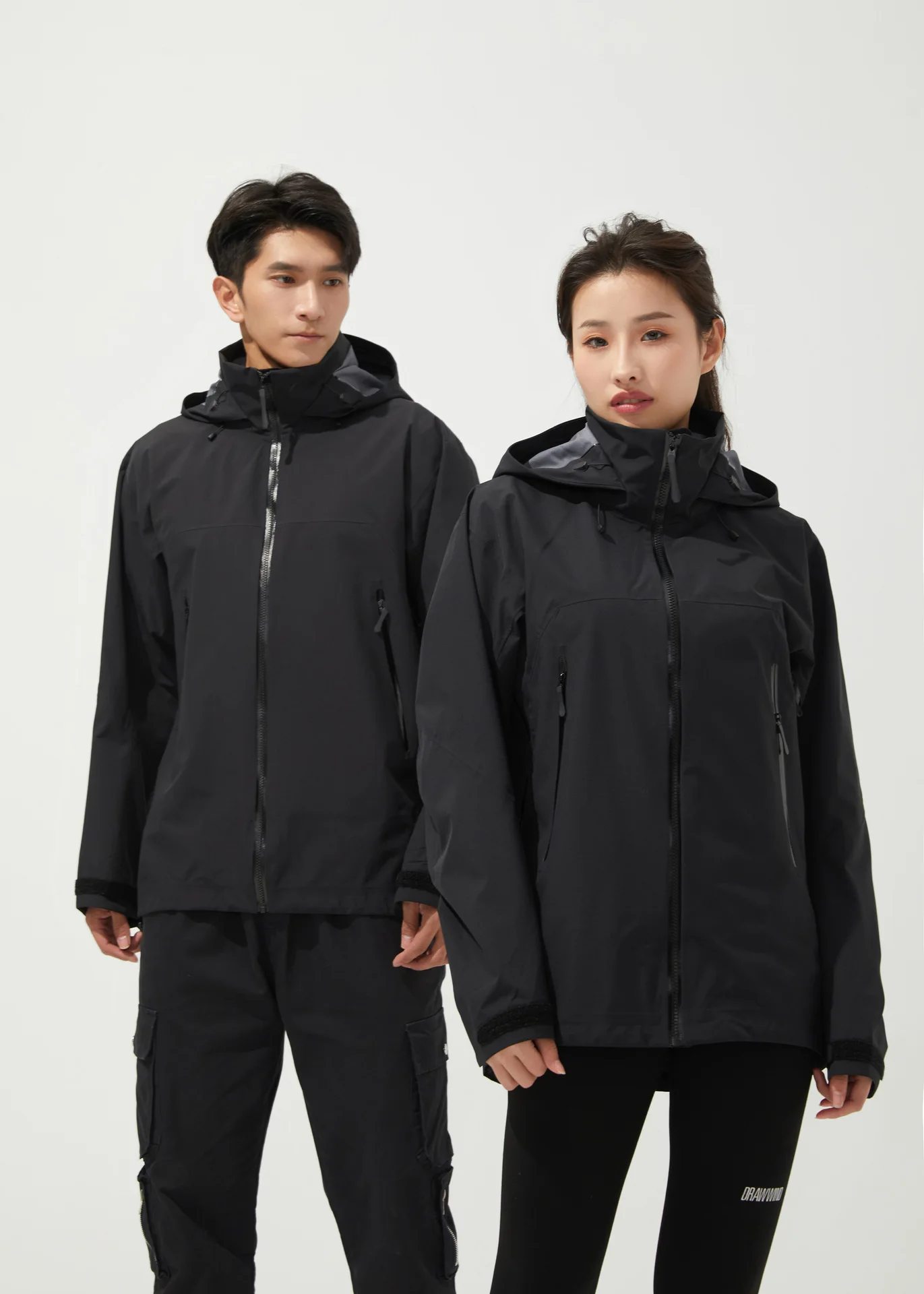 2026 Outdoor Men's and Women's, Fashionable, Windproof and Waterproof, Mountaineering, Breathable, Travel, Camping, Windbreaker