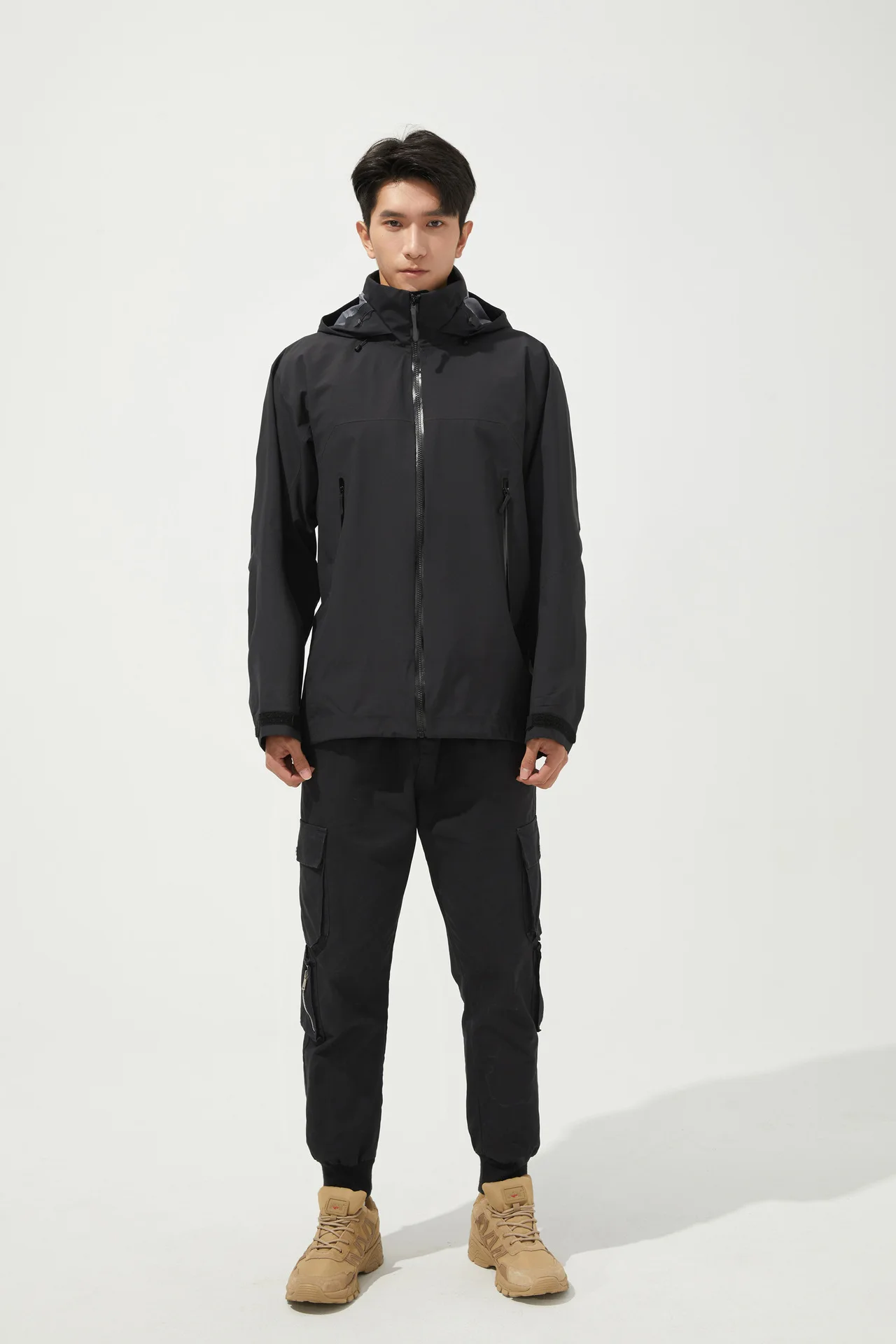 2026 Outdoor Men's and Women's, Fashionable, Windproof and Waterproof, Mountaineering, Breathable, Travel, Camping, Windbreaker