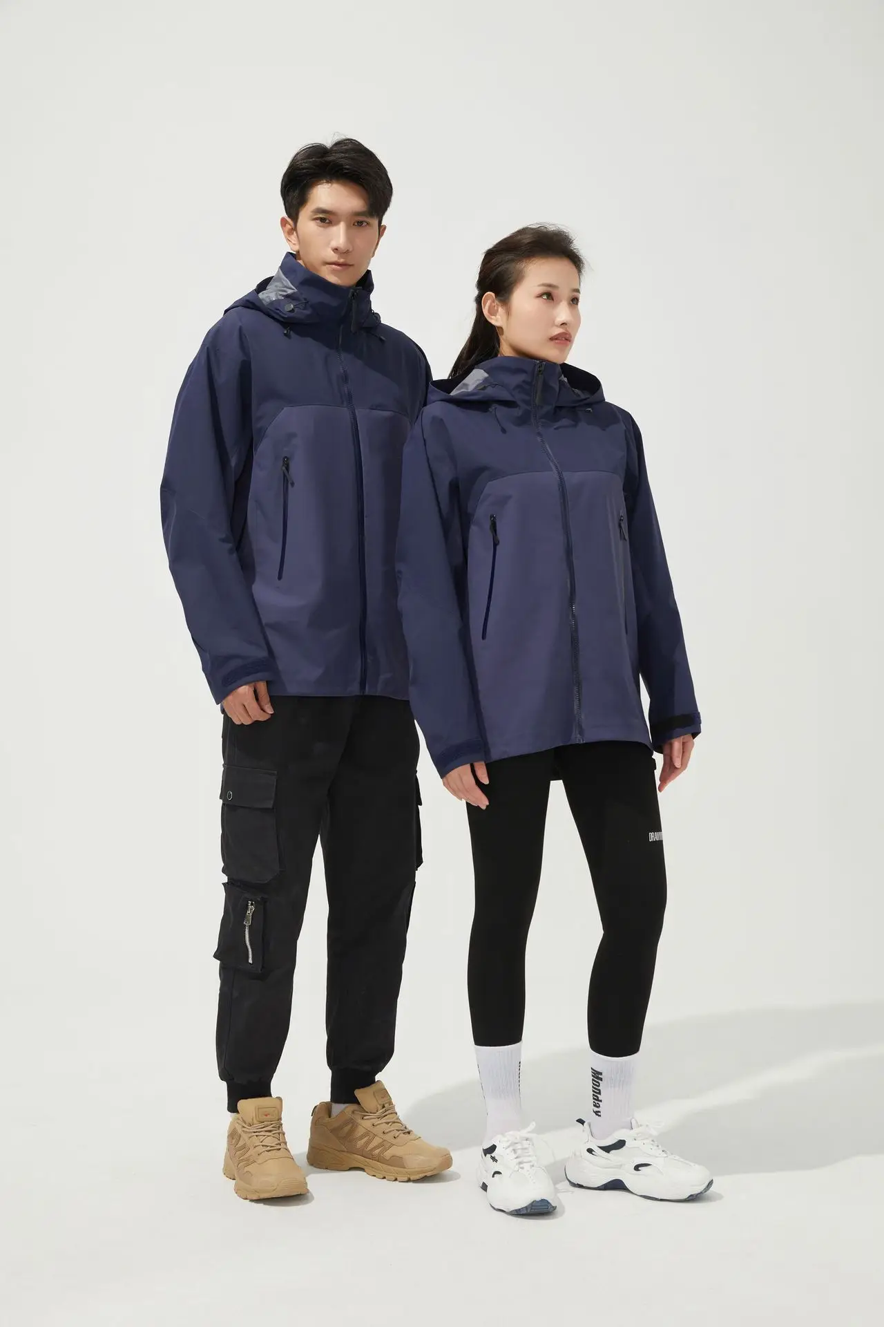 2026 Outdoor Men's and Women's, Fashionable, Windproof and Waterproof, Mountaineering, Breathable, Travel, Camping, Windbreaker