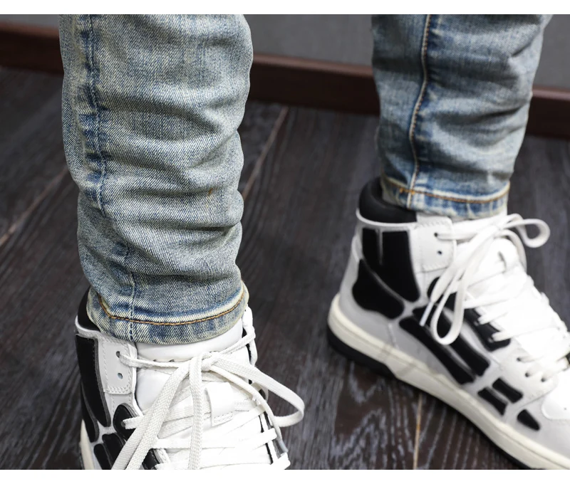 Y2K fashion new jeans with full elasticity, slim fit and hole stitching, leather with red patches, washed retro jeans, hip-hop b