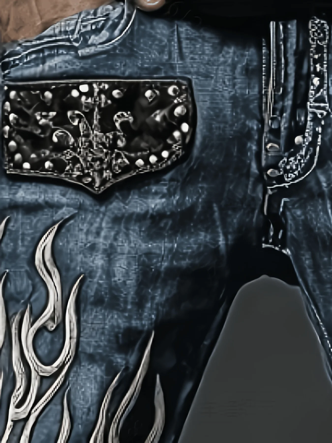 Men's Vintage Washed Straight Leg Denim Jeans, Skull Flame Graphic Print Rivet Studded Design, Loose Fit Punk Streetwear Casual Trousers, All Season Daily Outdoor Hip Hop Fashion Long Pants