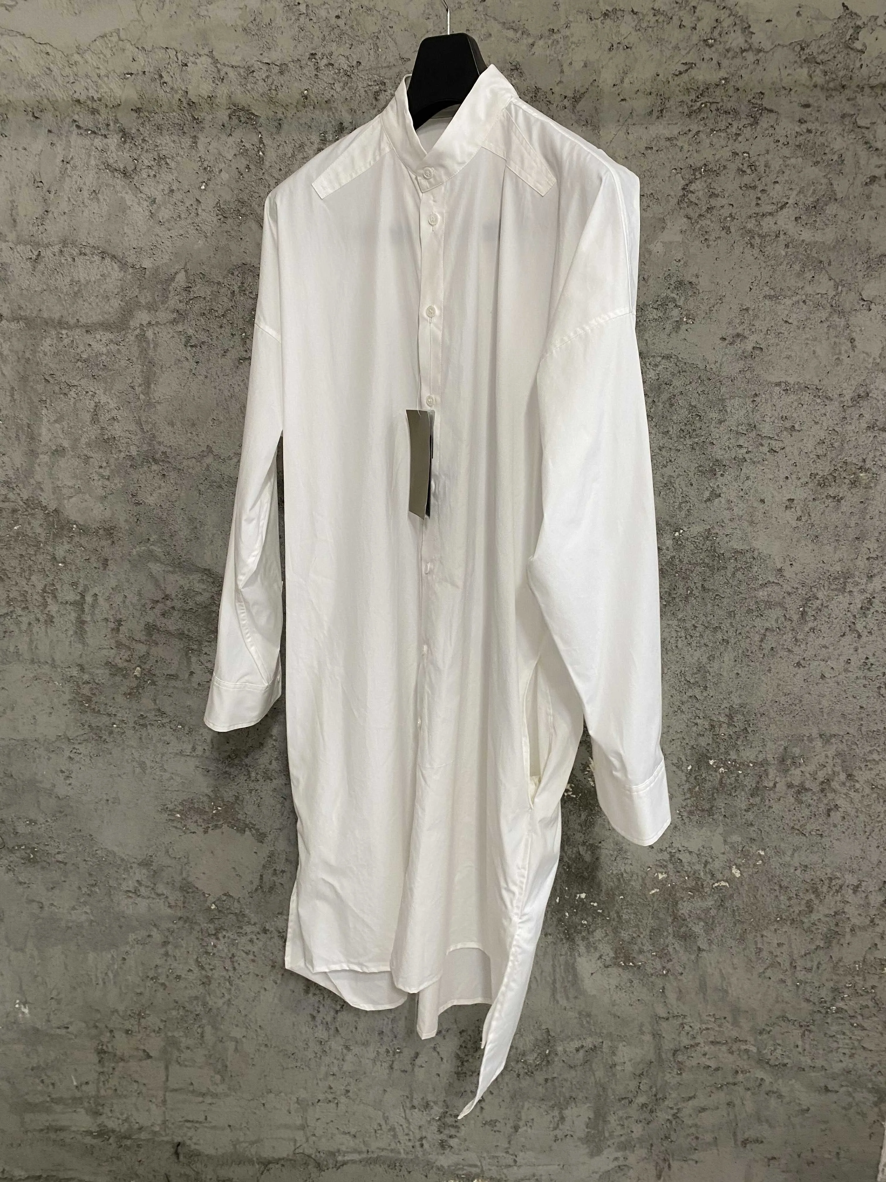 Original design with brush print design, mid-length collar shirt, long-sleeved simple shirt