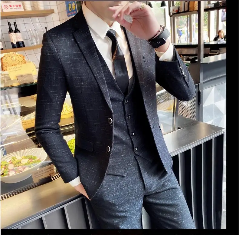 Men's British Fashion Three-piece Set Slim Fit Suit Vest Trousers Ensemble Handsome Trendy All-in-one Banquet Blaze