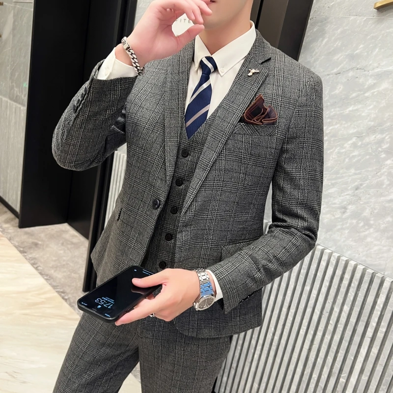 Men's British Fashion Three-piece Set Slim Fit Suit Vest Trousers Ensemble Handsome Trendy All-in-one Banquet Blaze