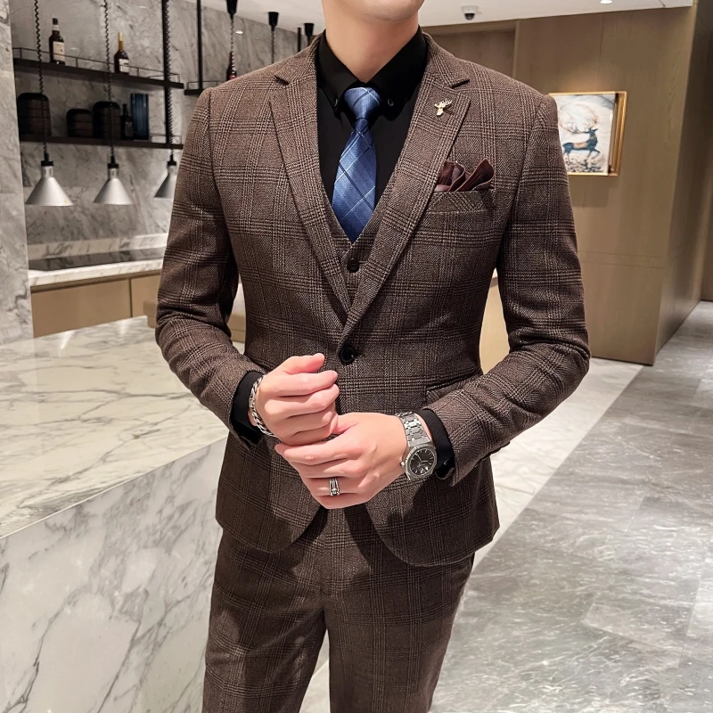 Men's British Fashion Three-piece Set Slim Fit Suit Vest Trousers Ensemble Handsome Trendy All-in-one Banquet Blaze