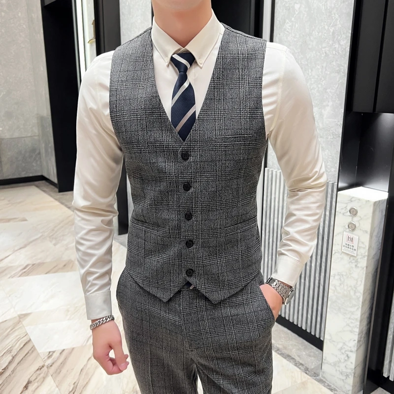 Men's British Fashion Three-piece Set Slim Fit Suit Vest Trousers Ensemble Handsome Trendy All-in-one Banquet Blaze