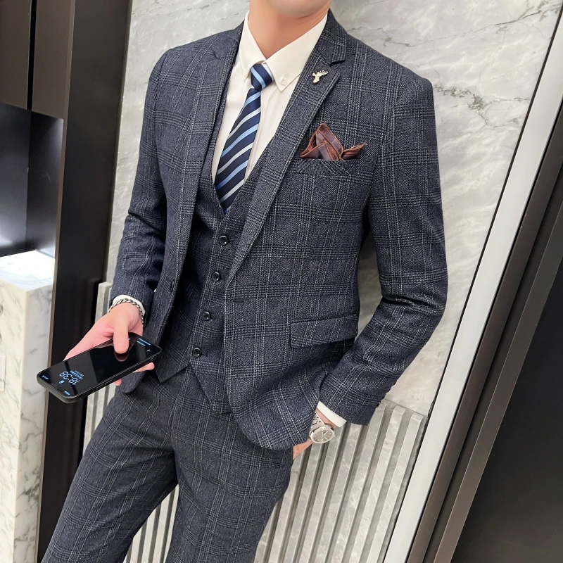 Men's British Fashion Three-piece Set Slim Fit Suit Vest Trousers Ensemble Handsome Trendy All-in-one Banquet Blaze