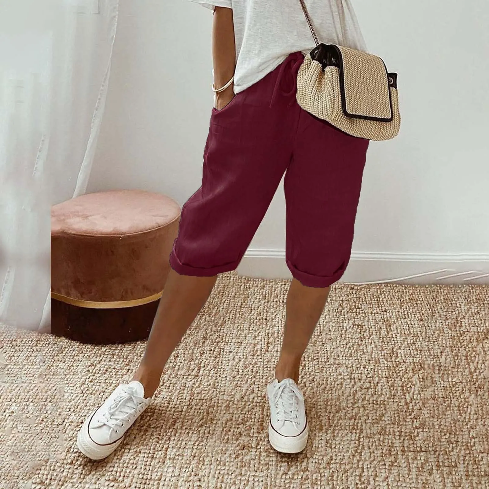 Women Contrast Stripes Shorts Knee-Length Pants For Women With Pockets Elastic Waist Drawstring Breathable Loose-Fitting Bottoms