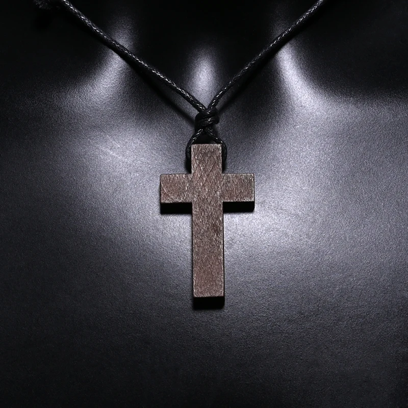 Various Styles Catholic Cross Necklace Jesus Christ Pendant Choker Retro Jewelry Style Natural Wood Necklace Wholesale Amulet