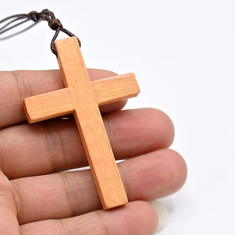 Various Styles Catholic Cross Necklace Jesus Christ Pendant Choker Retro Jewelry Style Natural Wood Necklace Wholesale Amulet