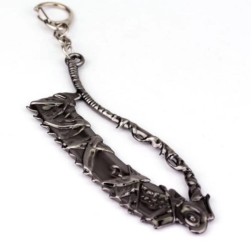 Game PS4 Bloodborne Axe Weapon Keychain For Men High Quality Metal Removable Keyring Pendant Men Car Women Bag Accessories