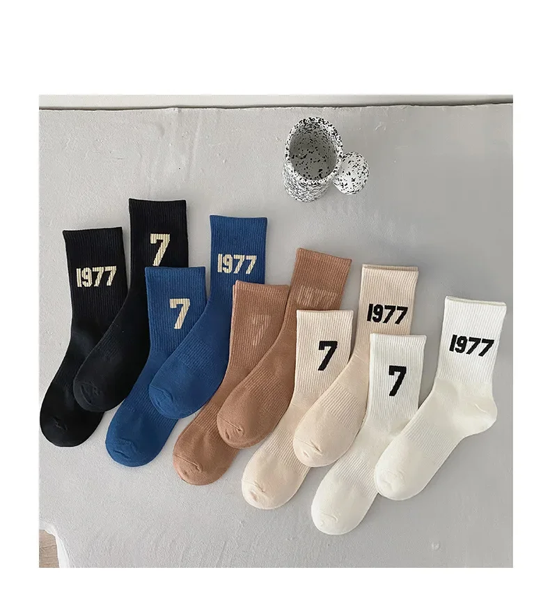 1977 Unisex Male Cotton 7 Number Socks Spring Fashion Comfort Sports Sock Solid Color Casual Women SocksNew