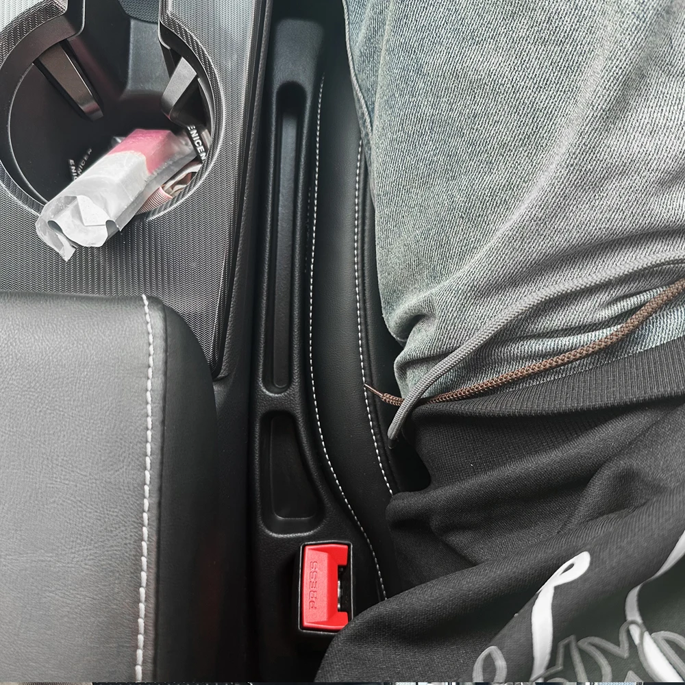 Car Seat Gap Filler Side Seam Plug Strip Leak-proof Filling Strip For All Car Model Wallet Phone Holder Car Accessories