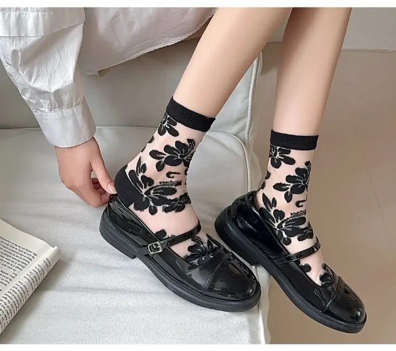 Women's Socks Spring Summer Thin Cotton Socks Lace Flower Silk Fairy Stockings Hollowed Out Breathable Fashion Socks Wholesales